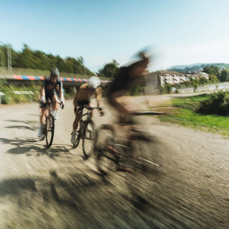 Cyclist racing on the Gempen graveldrome track